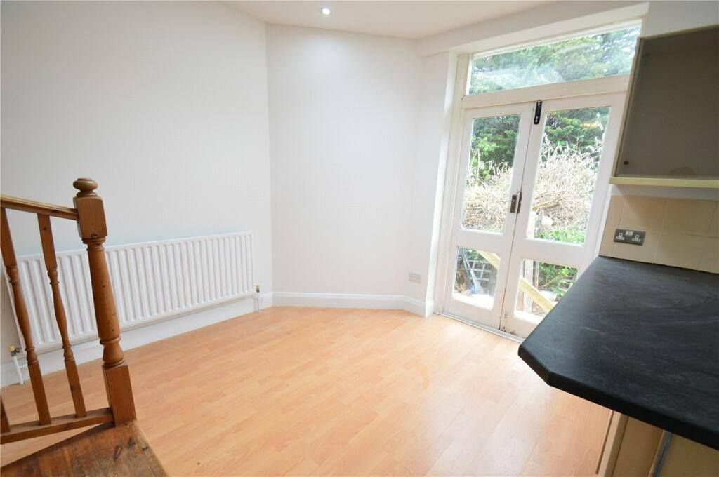 Property photo 3 of 9 Gallery