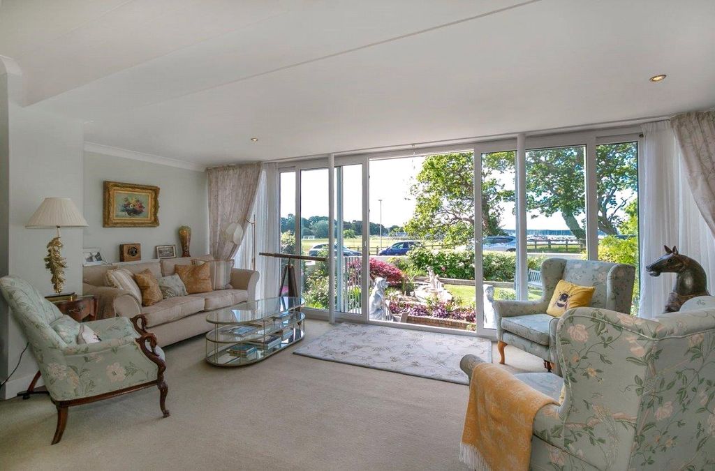 Property photo 2 of 36 Family Room