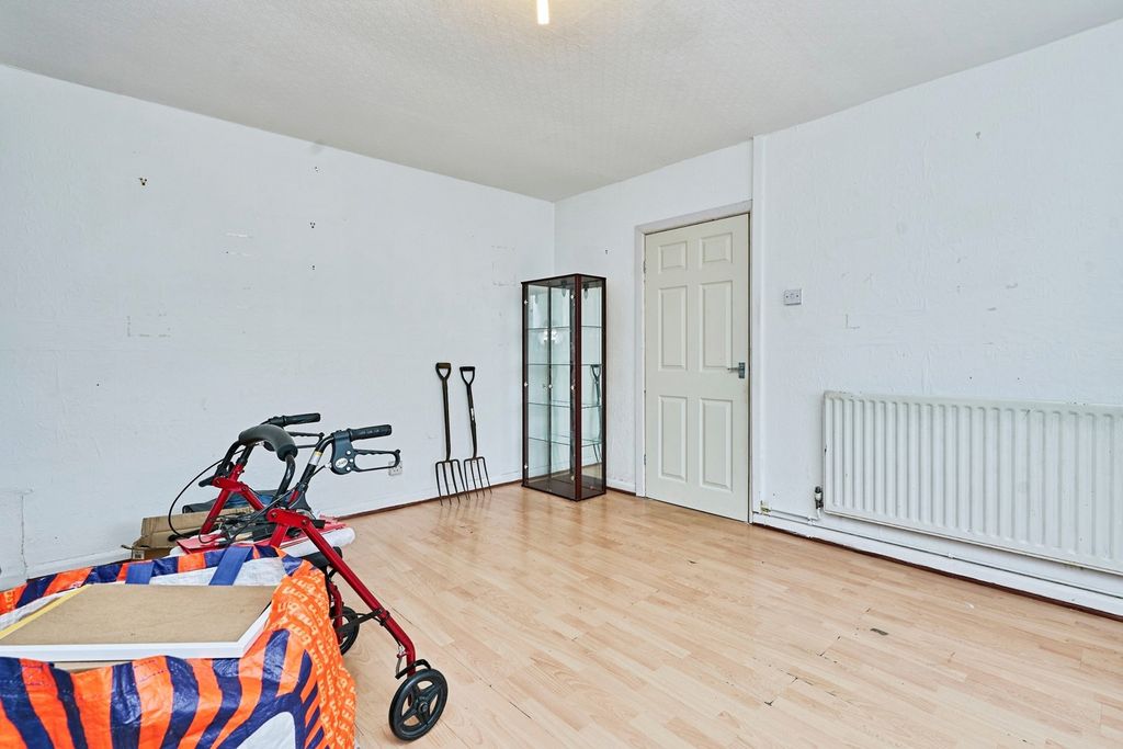 Property photo 3 of 20 Pbox-Img.Jpg