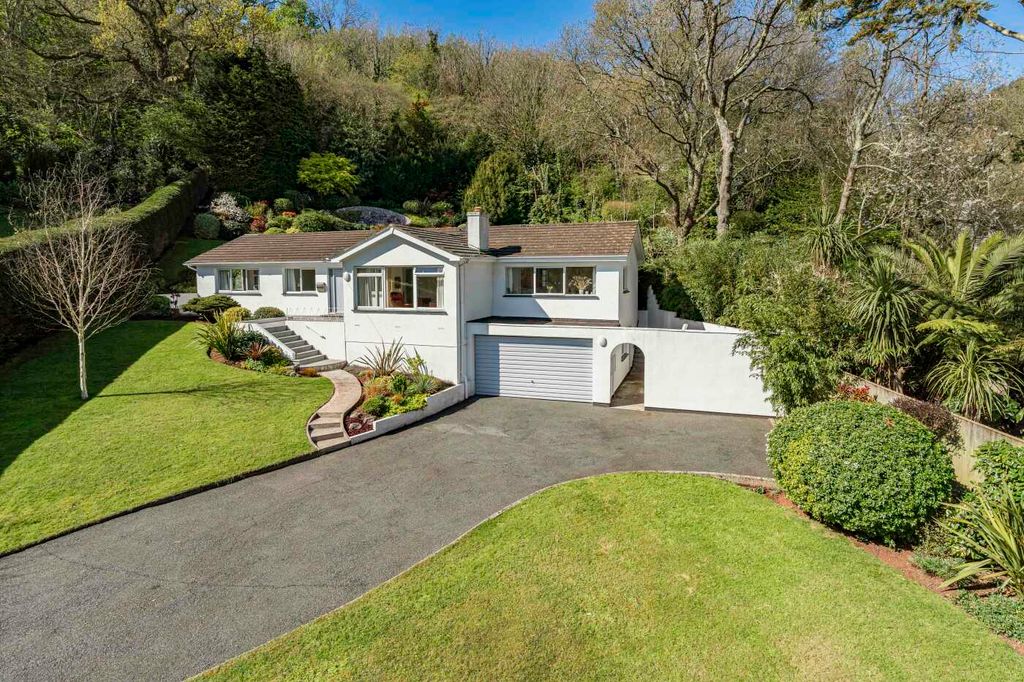 Property photo 1 of 19