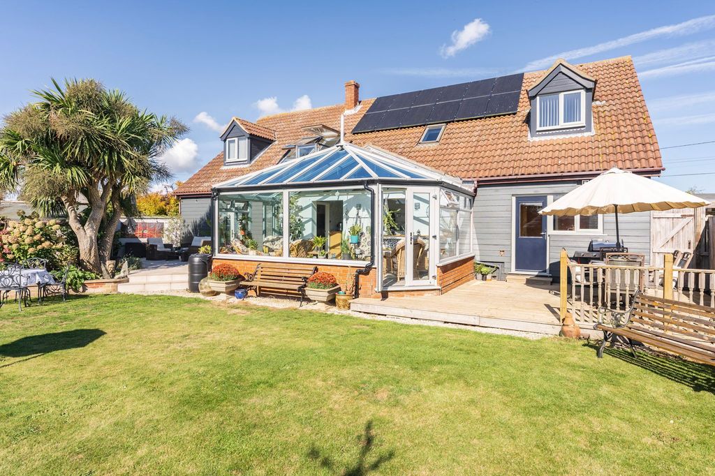 Property photo 1 of 30