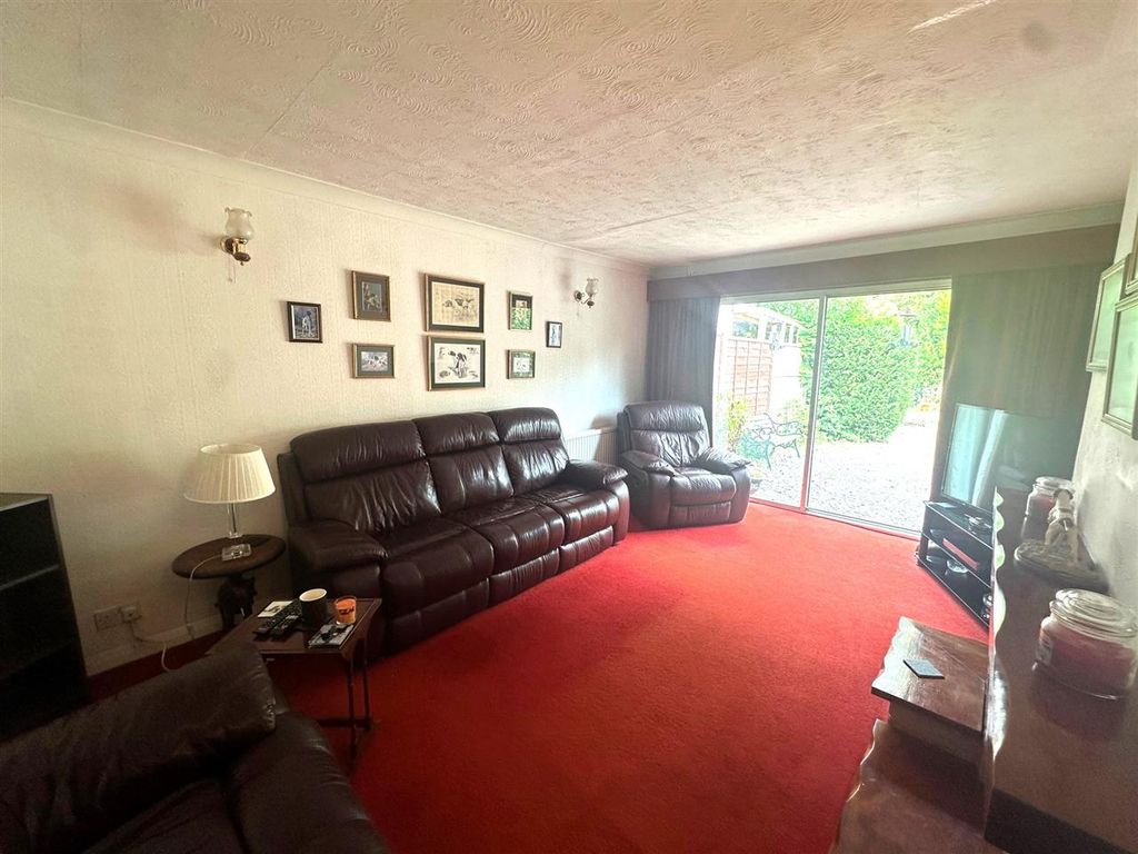 Property photo 2 of 16