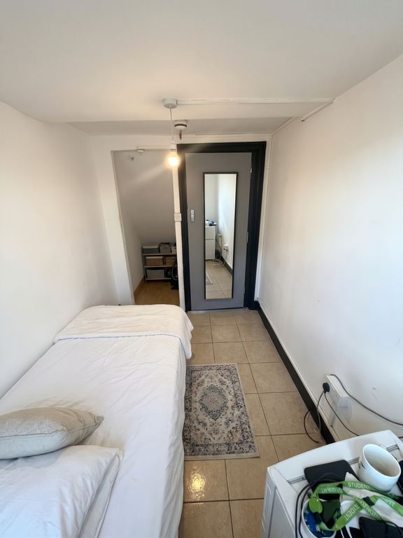 Property photo 2 of 3