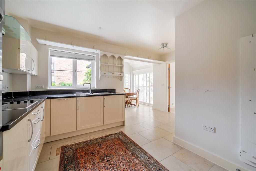Property photo 3 of 15 Picture No. 13
