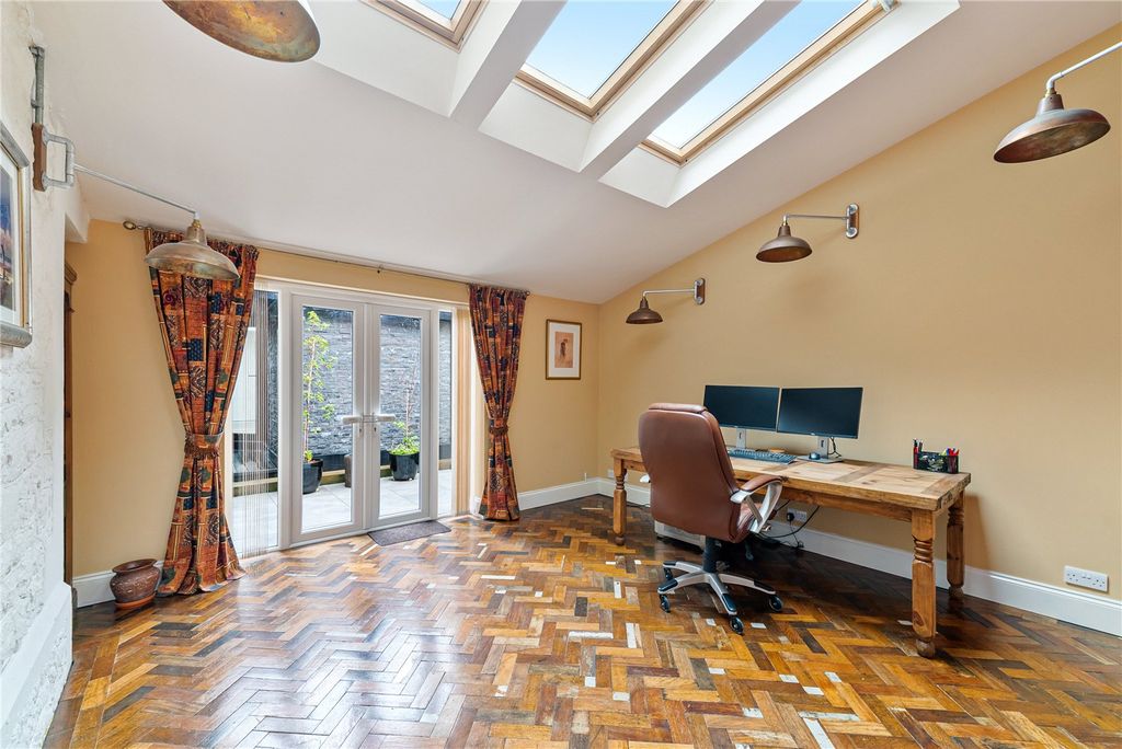 Additional image 11 of 3 bed flat for saleEastfield Park, Weston-Super-Mare, North Somerset BS23