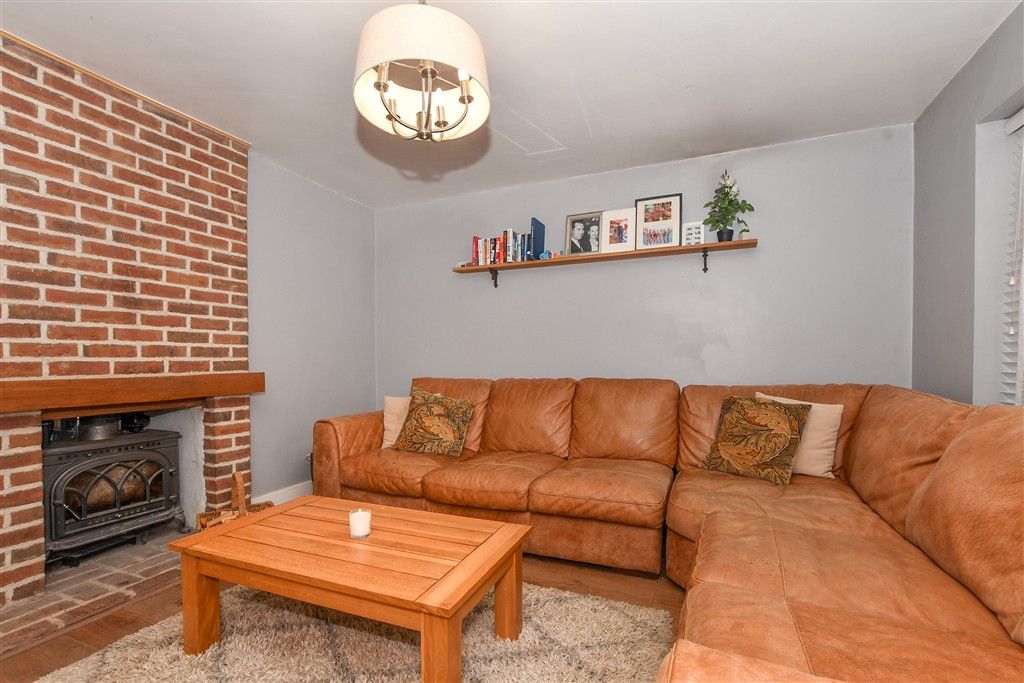 Property photo 3 of 15 Lounge