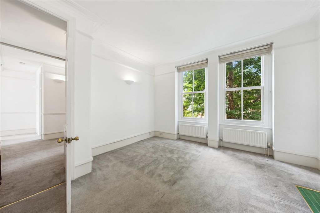 Property photo 3 of 15 Sutton Court, W4 - For Sale