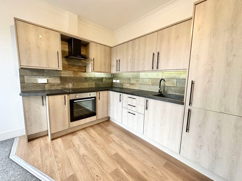 Property photo 3 of 6 Kitchen