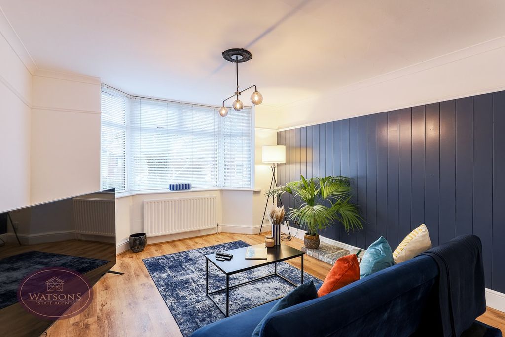 Property photo 2 of 25