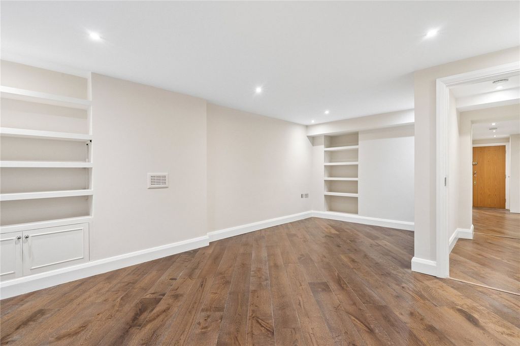 Property photo 2 of 17 Reception Room