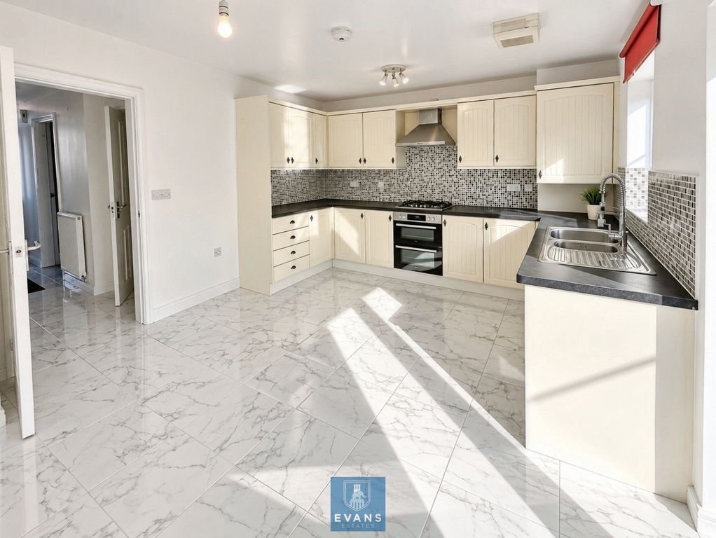 Property photo 3 of 14 Refitted Kitchen Diner