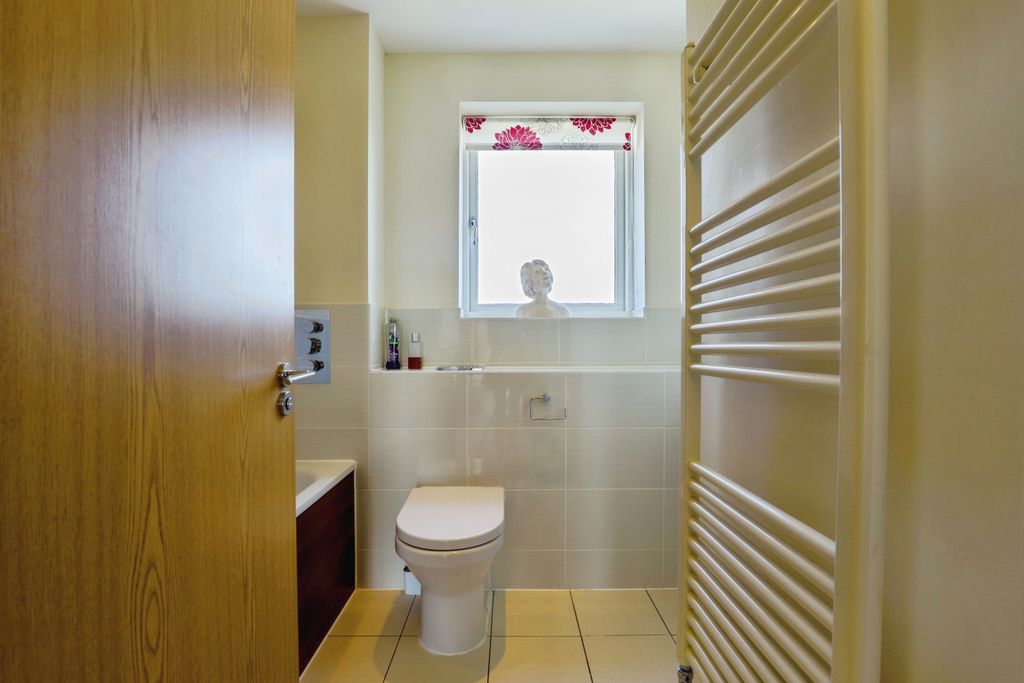 Additional image 17 of 4 bed terraced house for saleRedshank Road, St Mary Island, Chatham ME4