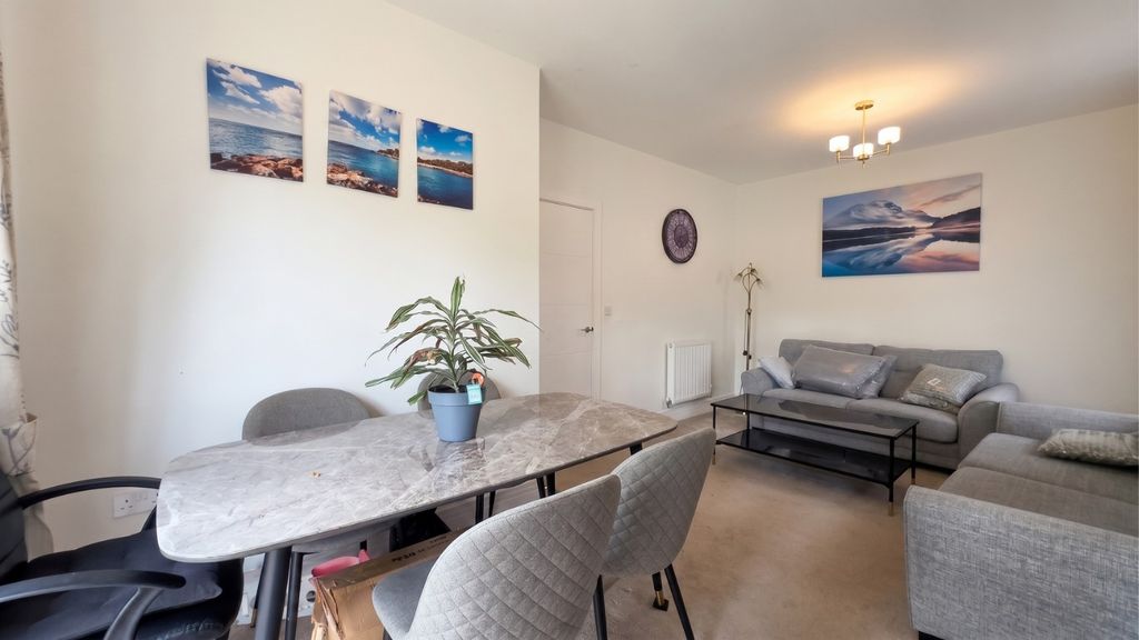 Property photo 3 of 14 5157125