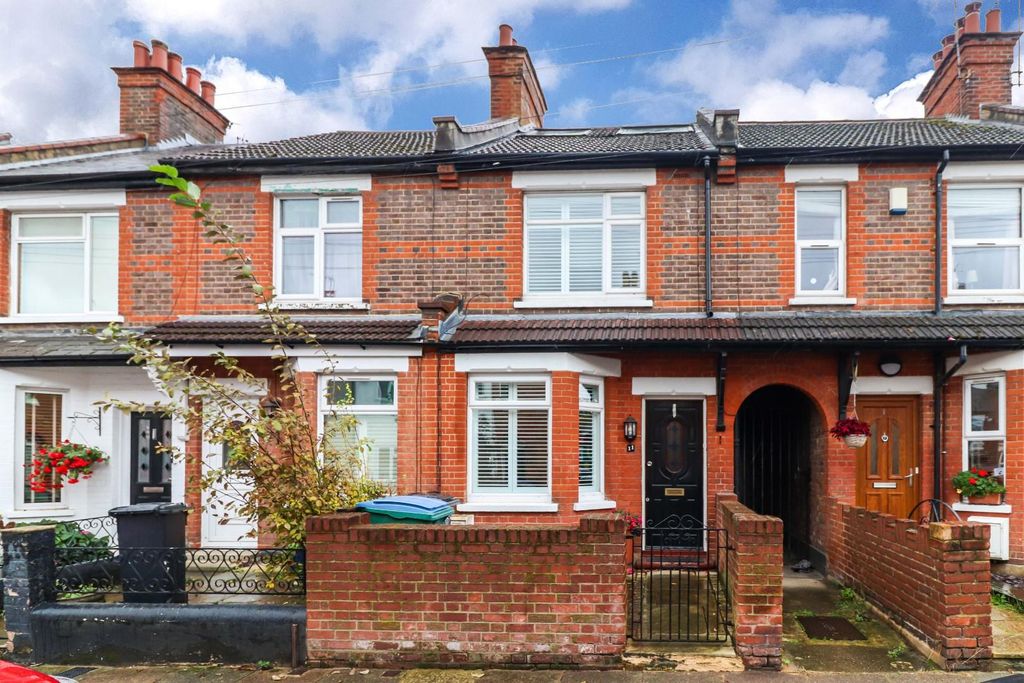 Property photo 1 of 17