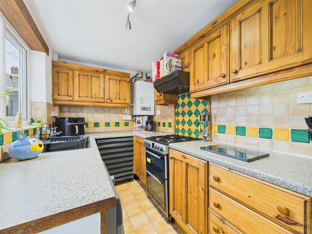 Property photo 2 of 12 Cam01407G0-Pr0019-Still007.Jpg