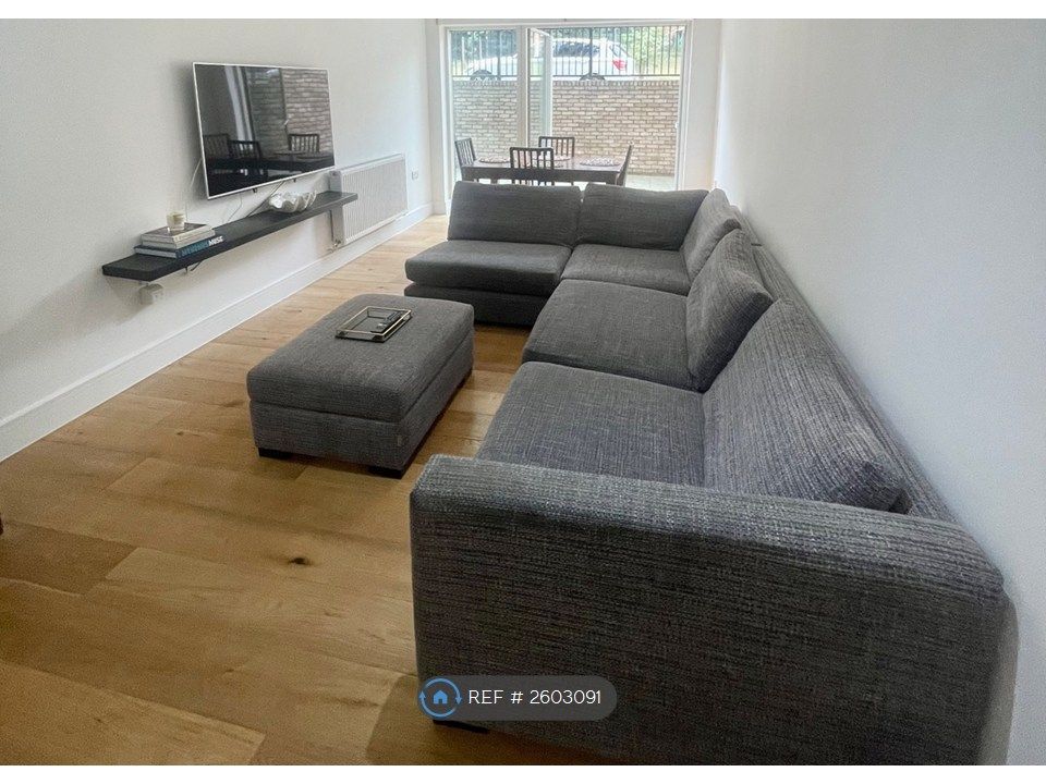 Property photo 3 of 12