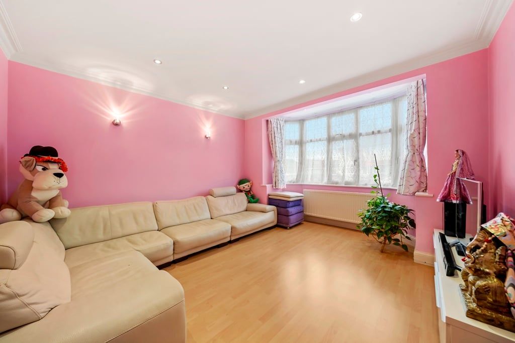 Property photo 2 of 14