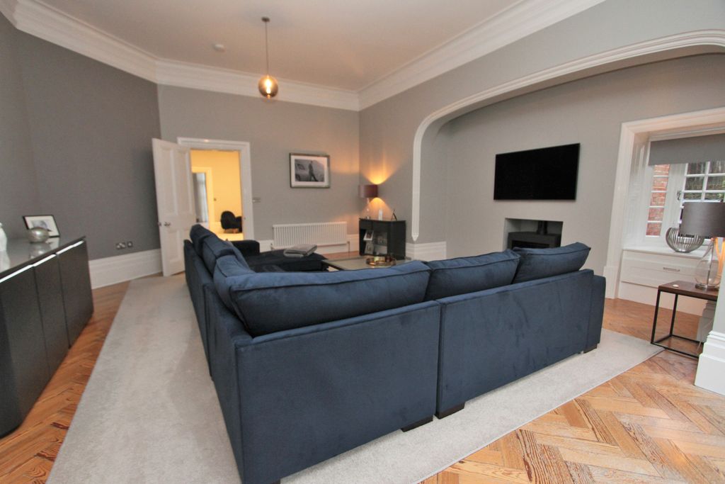 Additional image 10 of 5 bed semi-detached house for saleGaudick Road, Eastbourne BN20