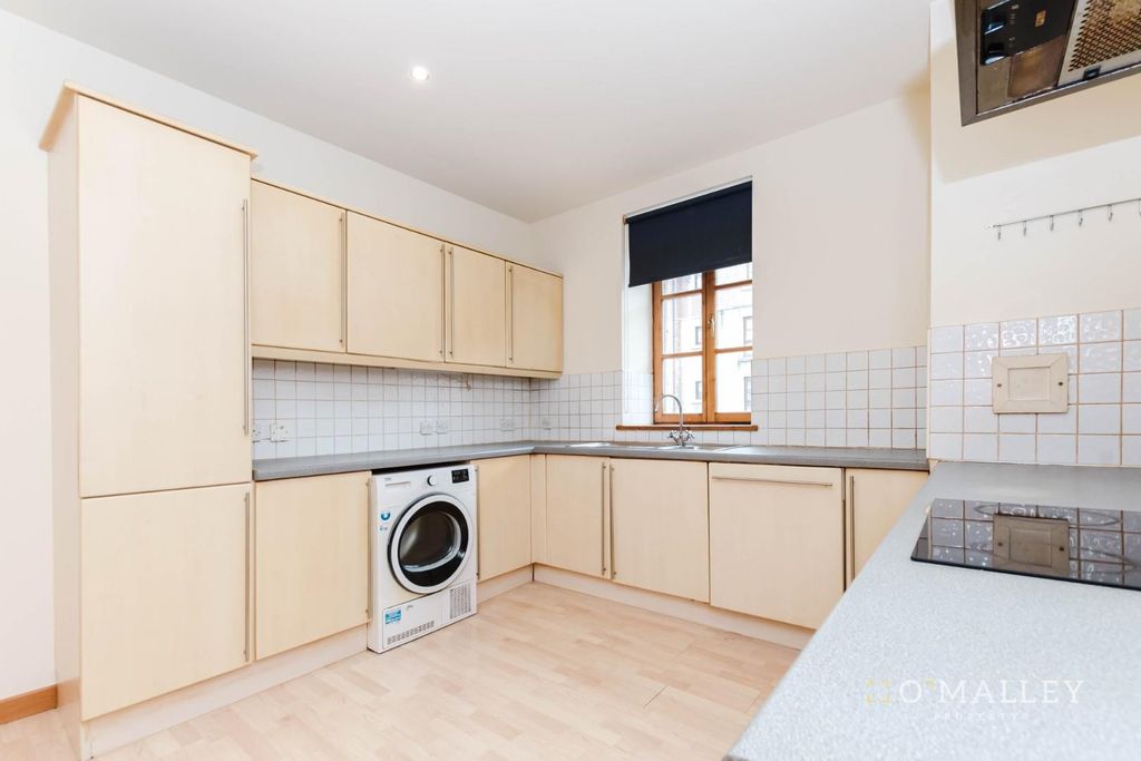 Property photo 3 of 15 Kitchen