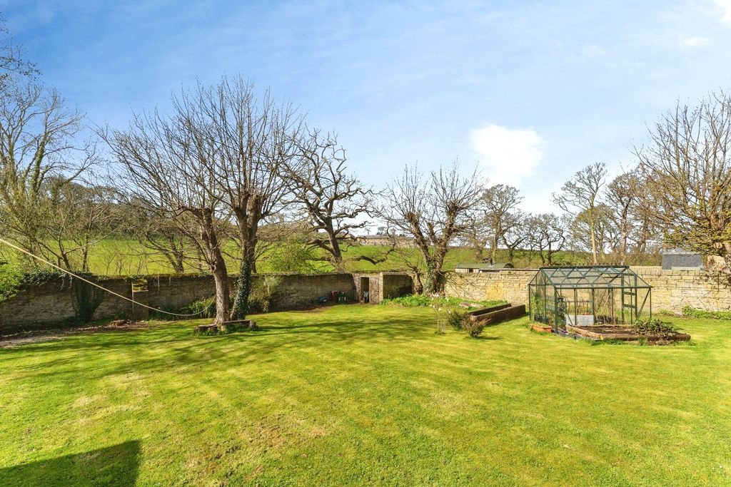 Property photo 3 of 38 Picture No. 40