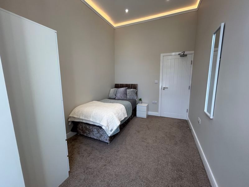 Property photo 3 of 15 Photo 10