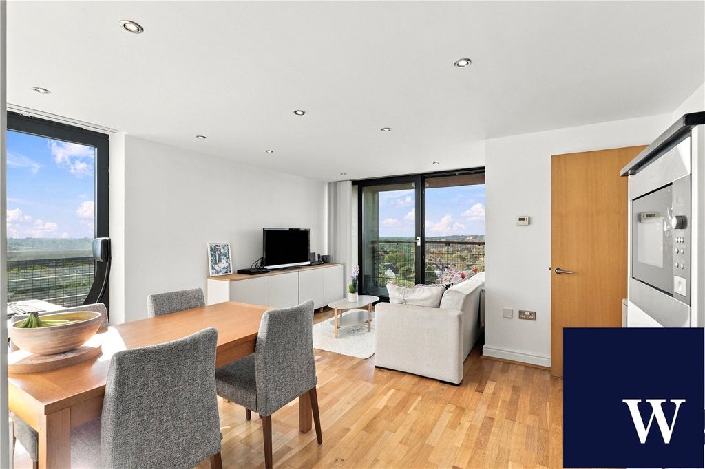 Property photo 3 of 17 Picture No. 05