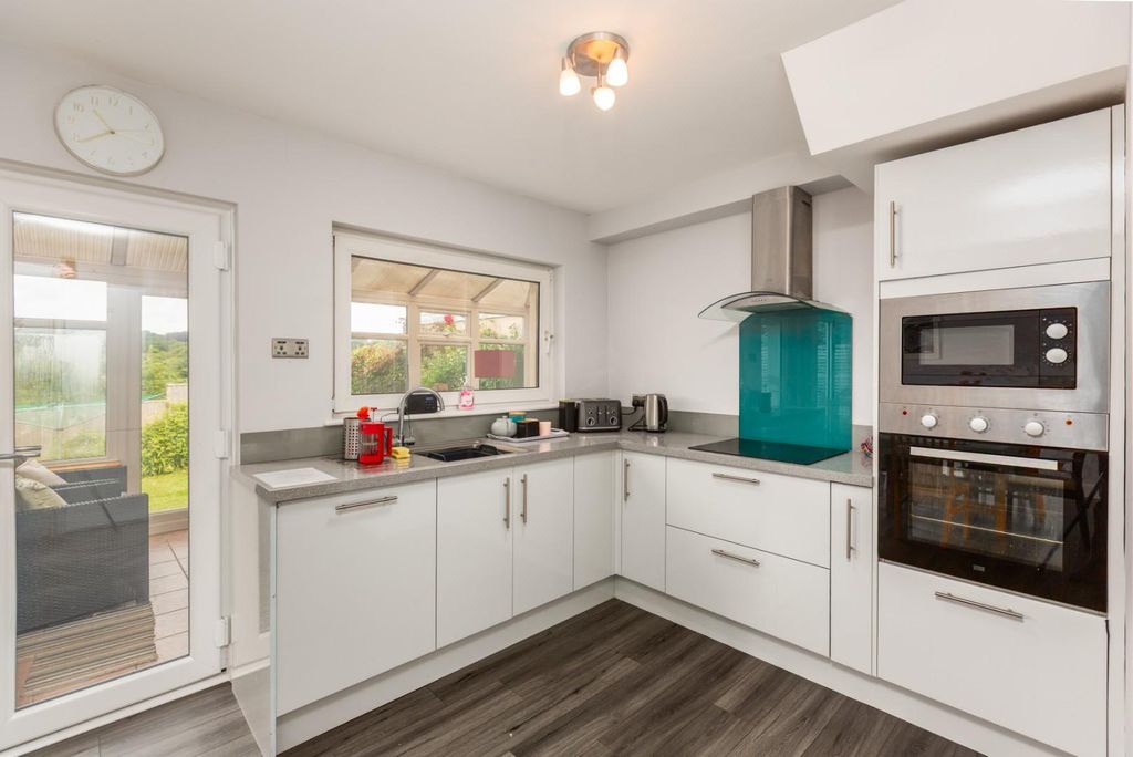 Property photo 3 of 37 Cz0A1615-Edit.Jpg