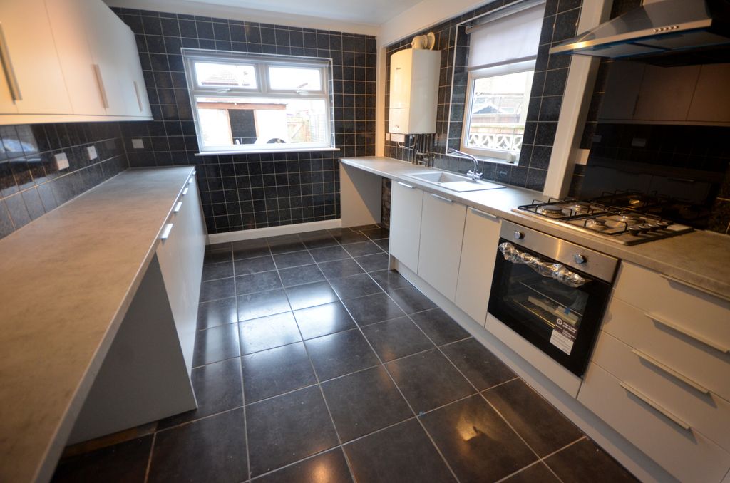 Additional image 5 of 3 bed terraced house to rentDurban Road, Grimsby DN32