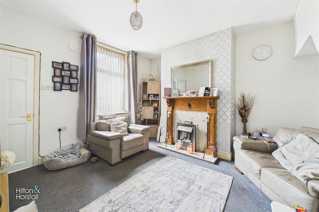 Property photo 2 of 9 Bread Street