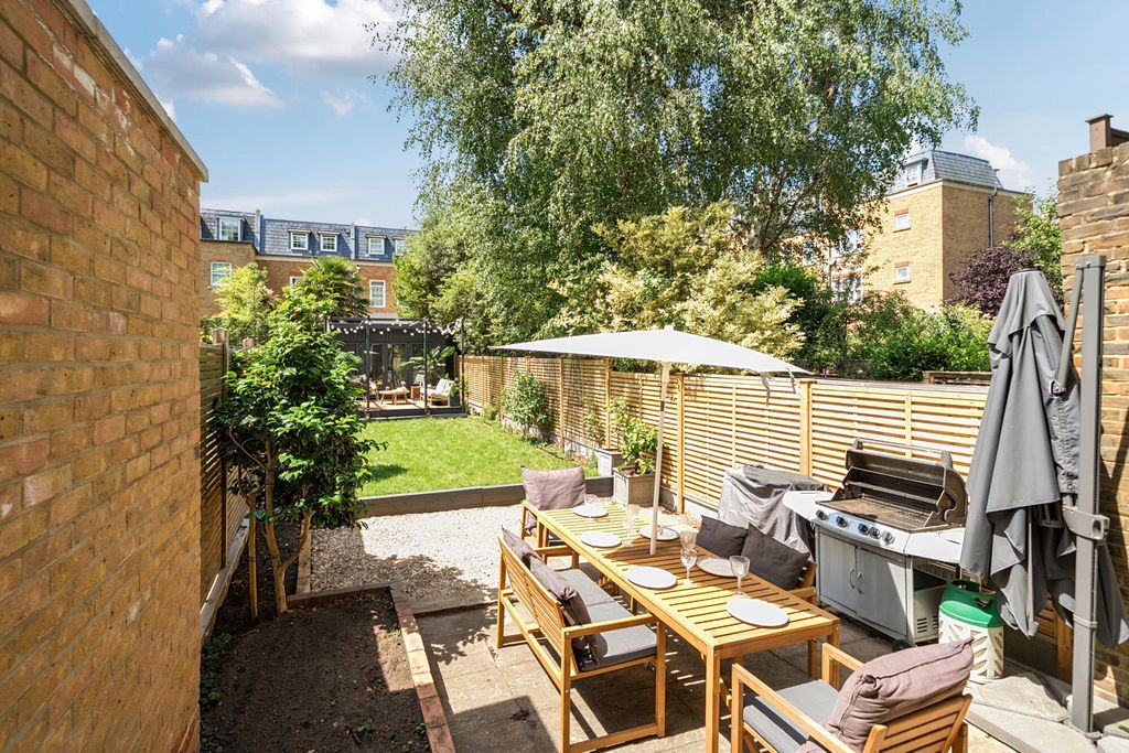 Property photo 1 of 23 1451988-12-6A3925...