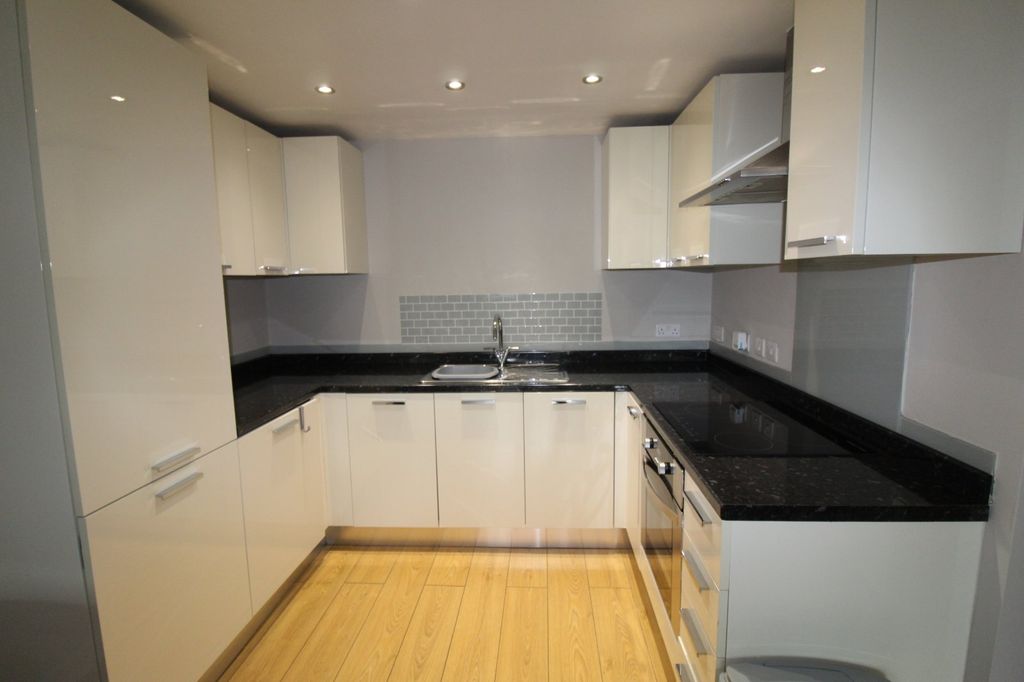 Property photo 3 of 7 Picture No. 06