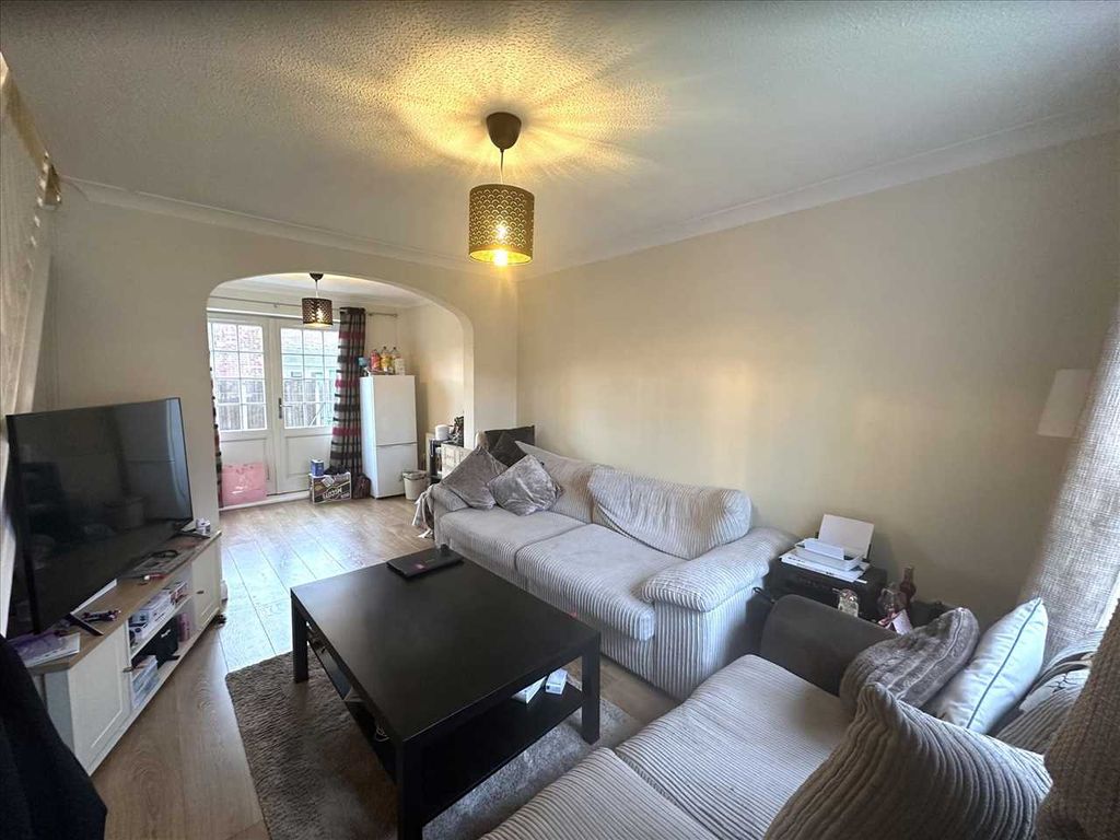 Property photo 3 of 12 Front Entrance Lobby: