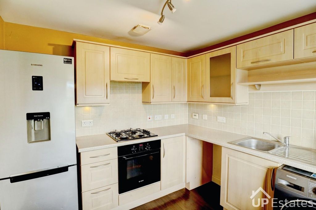 Property photo 3 of 15 Kitchen