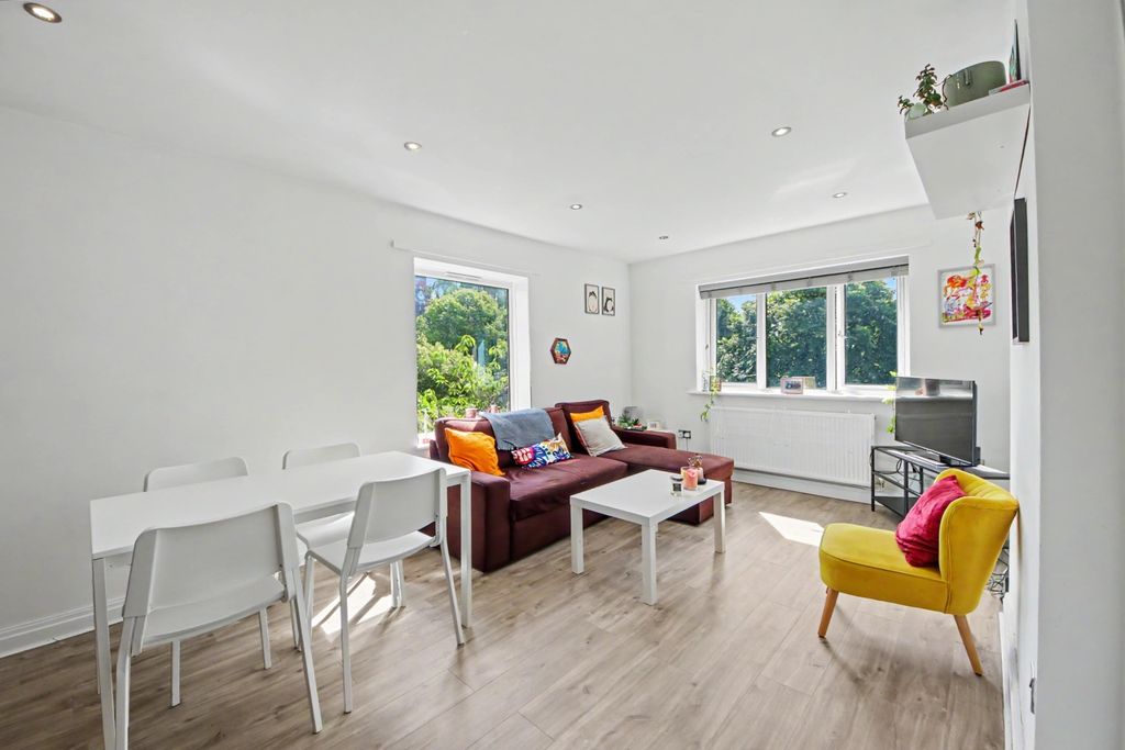 Property photo 1 of 14 Img_9925