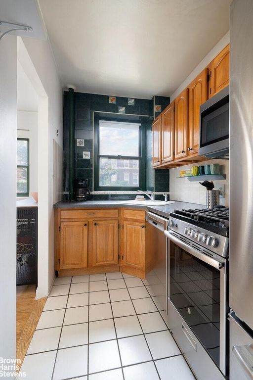 Property photo 3 of 7 <Alttext/>