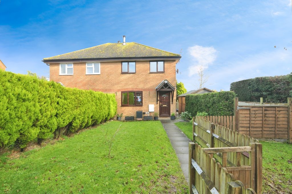 Property photo 1 of 19 Front