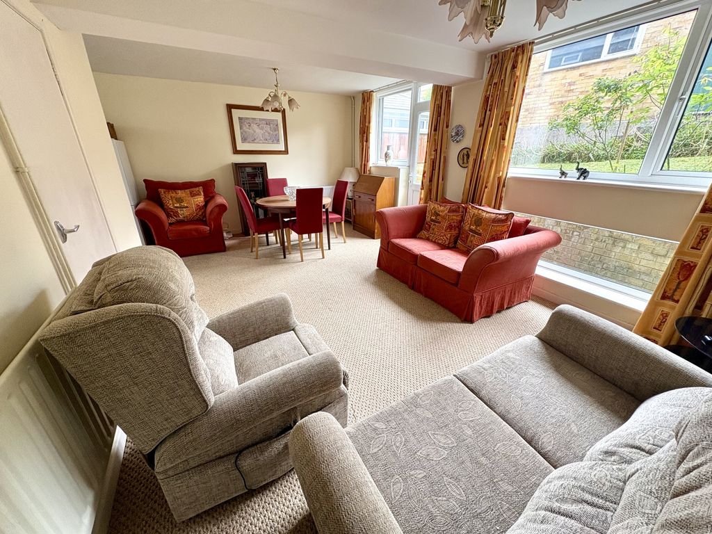 Property photo 2 of 16 Photo 9