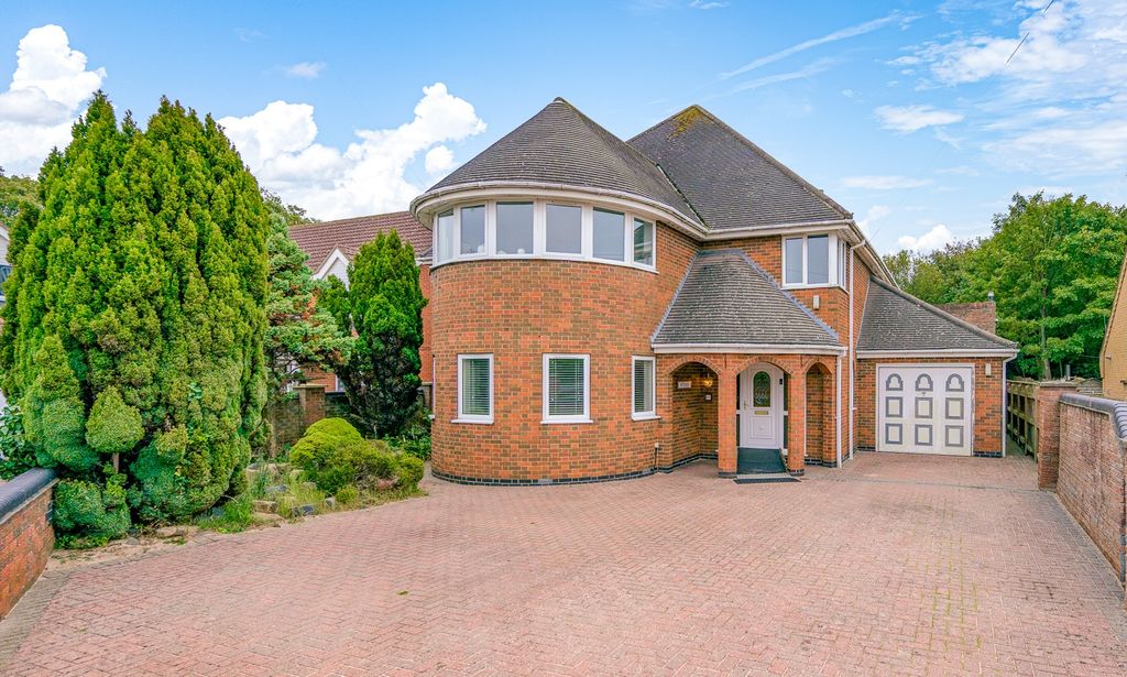 Property photo 1 of 30