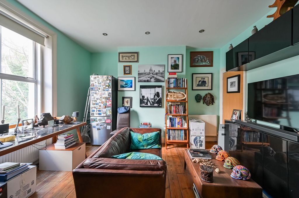 Property photo 1 of 5