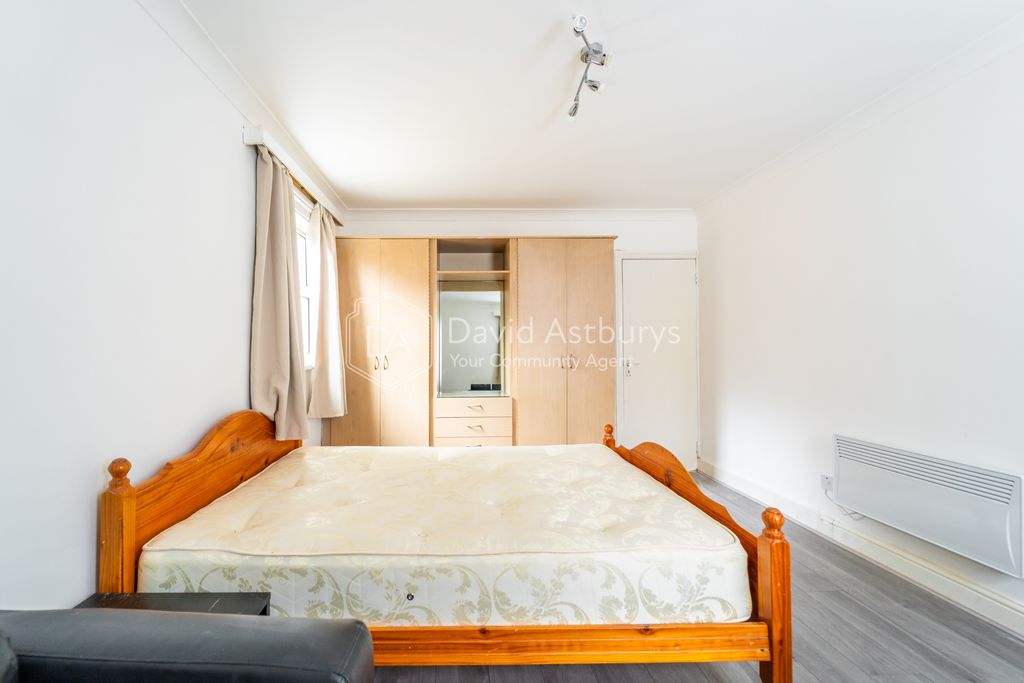 Property photo 3 of 6 Mba00097-Edit