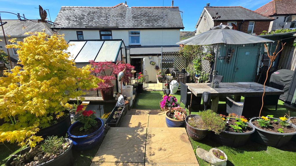 Property photo 1 of 31