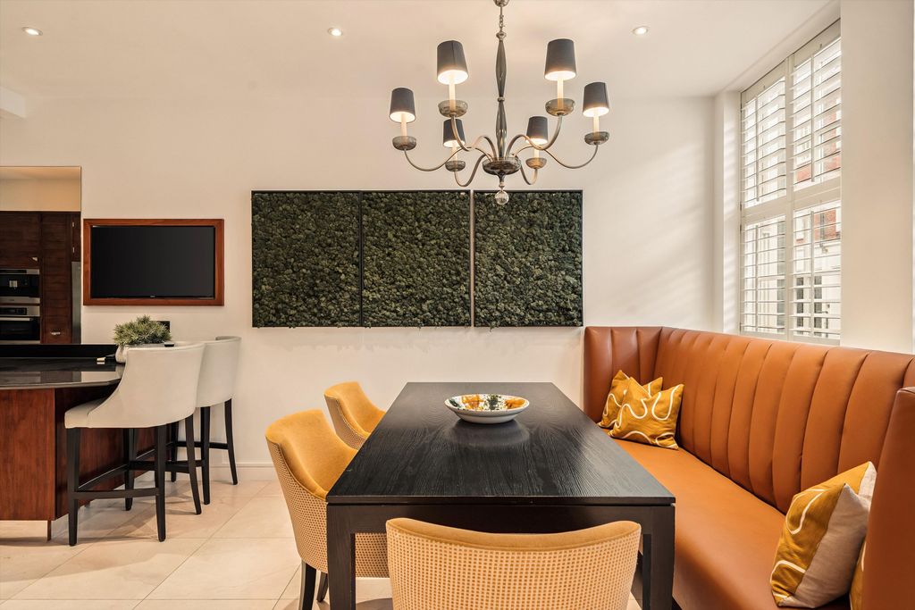 Property photo 3 of 13 Image