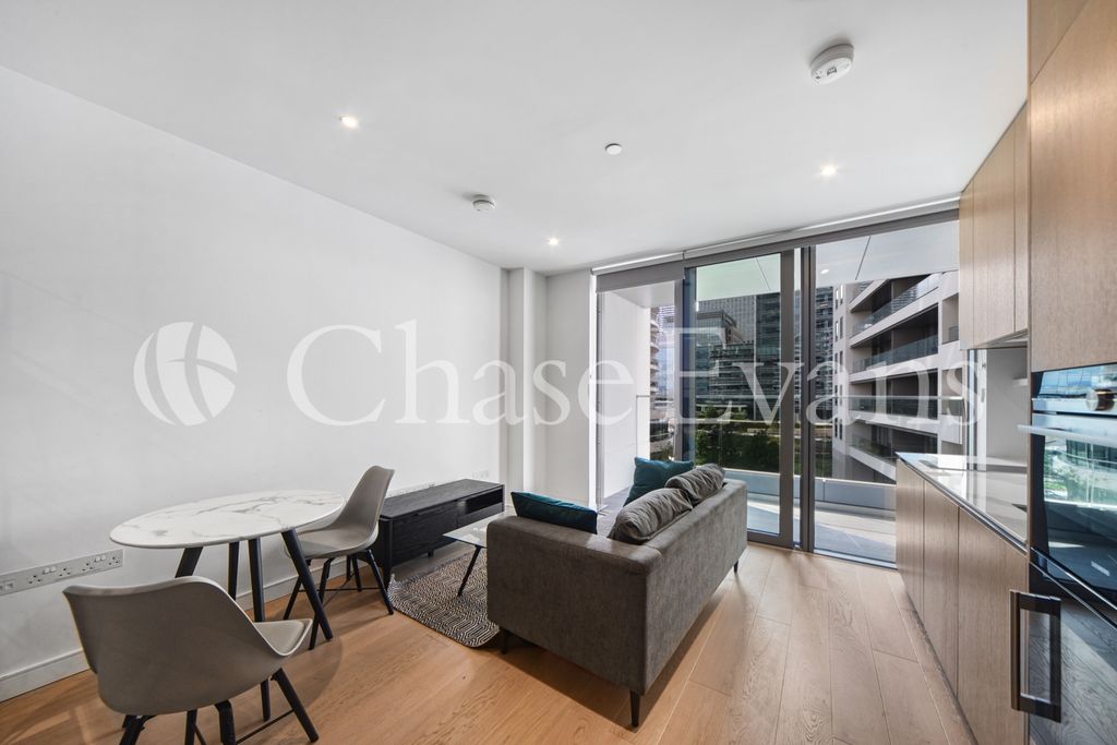 Property photo 1 of 13 Living