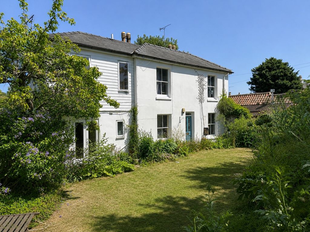 Property photo 1 of 15 Picture No. 11