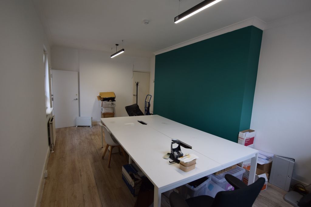 Property photo 2 of 4