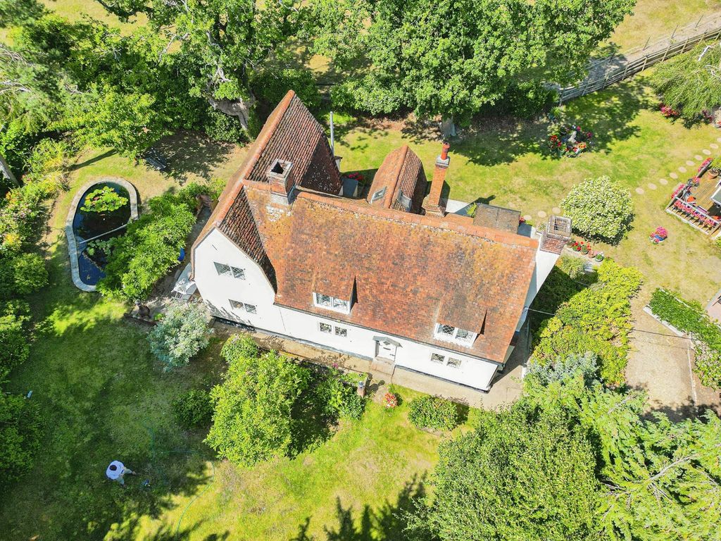 Property photo 3 of 41