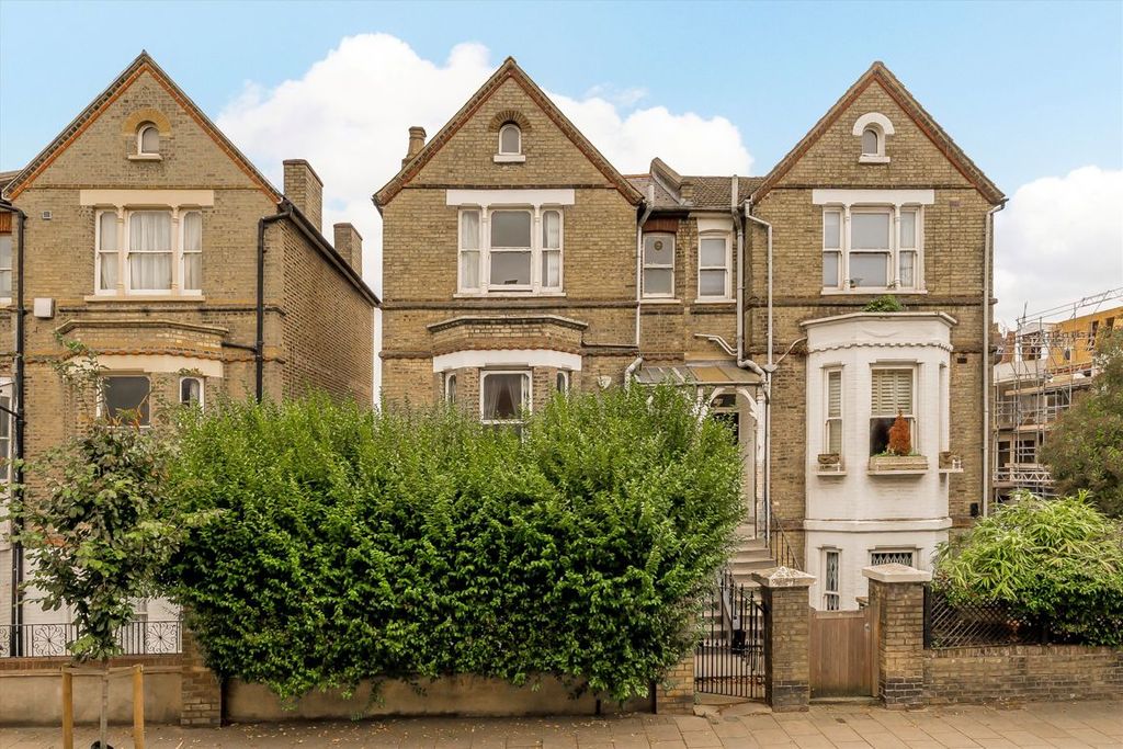 Property photo 1 of 7