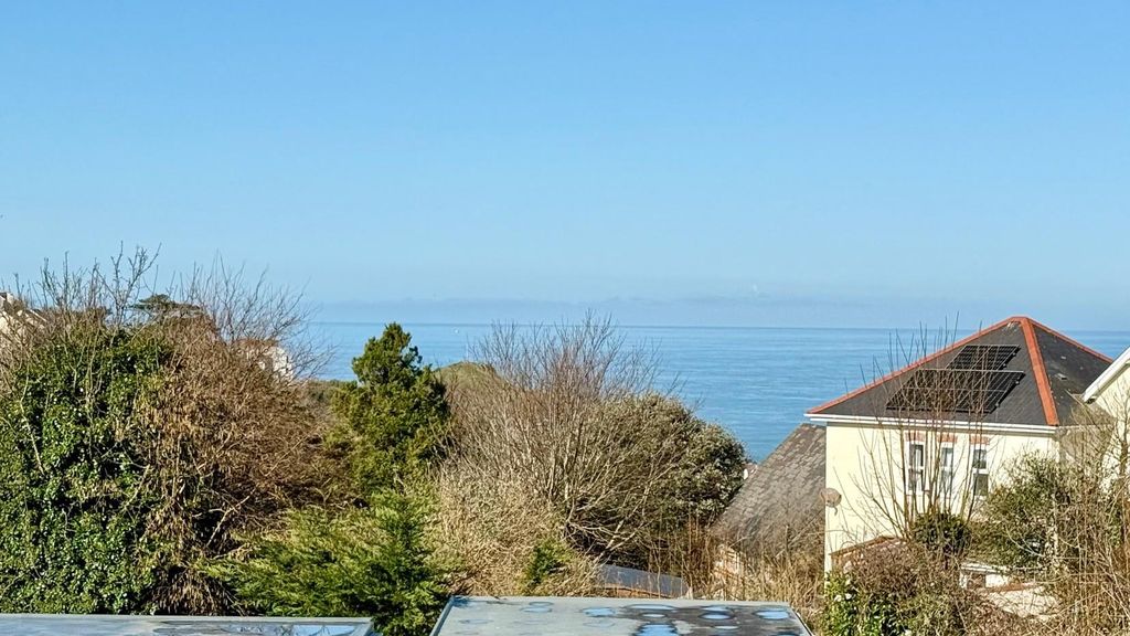 Property photo 2 of 18 Sea View Edit.Jpg