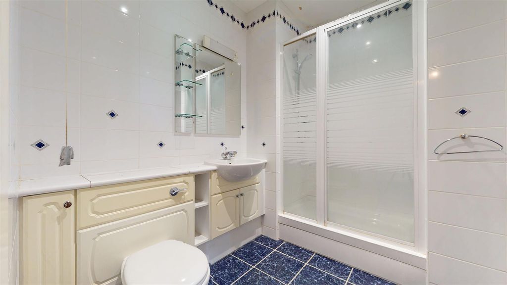 Additional image 11 of 3 bed flat for saleWoodward Place, Loughton Lodge, Milton Keynes MK8