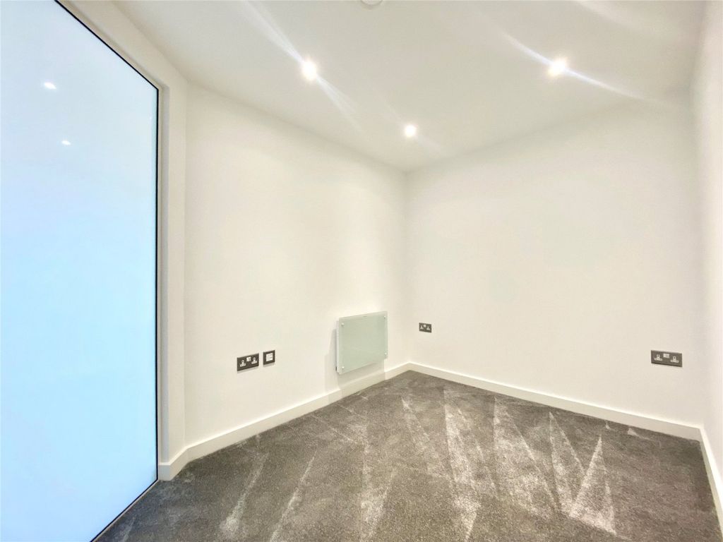 Property photo 3 of 8 Picture No. 05